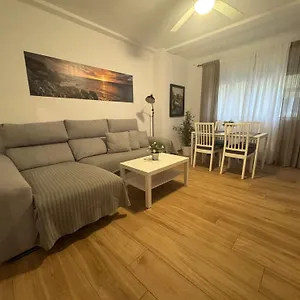 Apartamento The Traveller`s House Tu Rincón Gaditano Playa Y Wifi, Cádiz